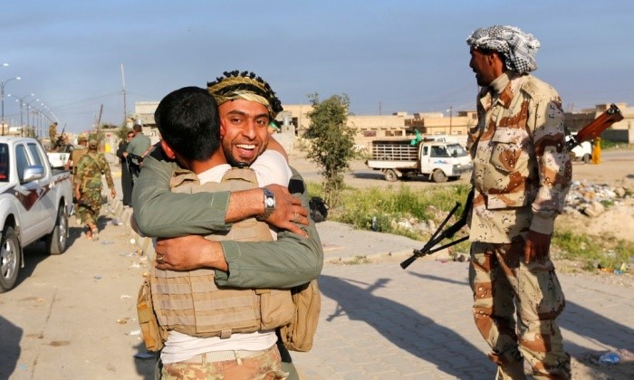Iraqi Forces Push into Tikrit From North and South